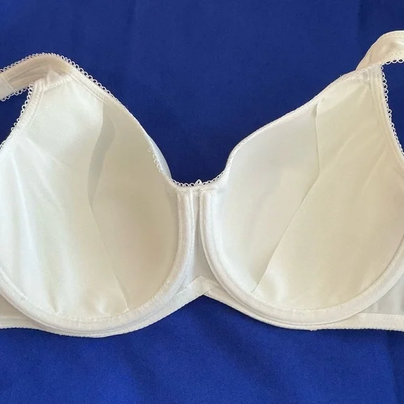 Wacoal Classic White Bra - Picture 4 of 7